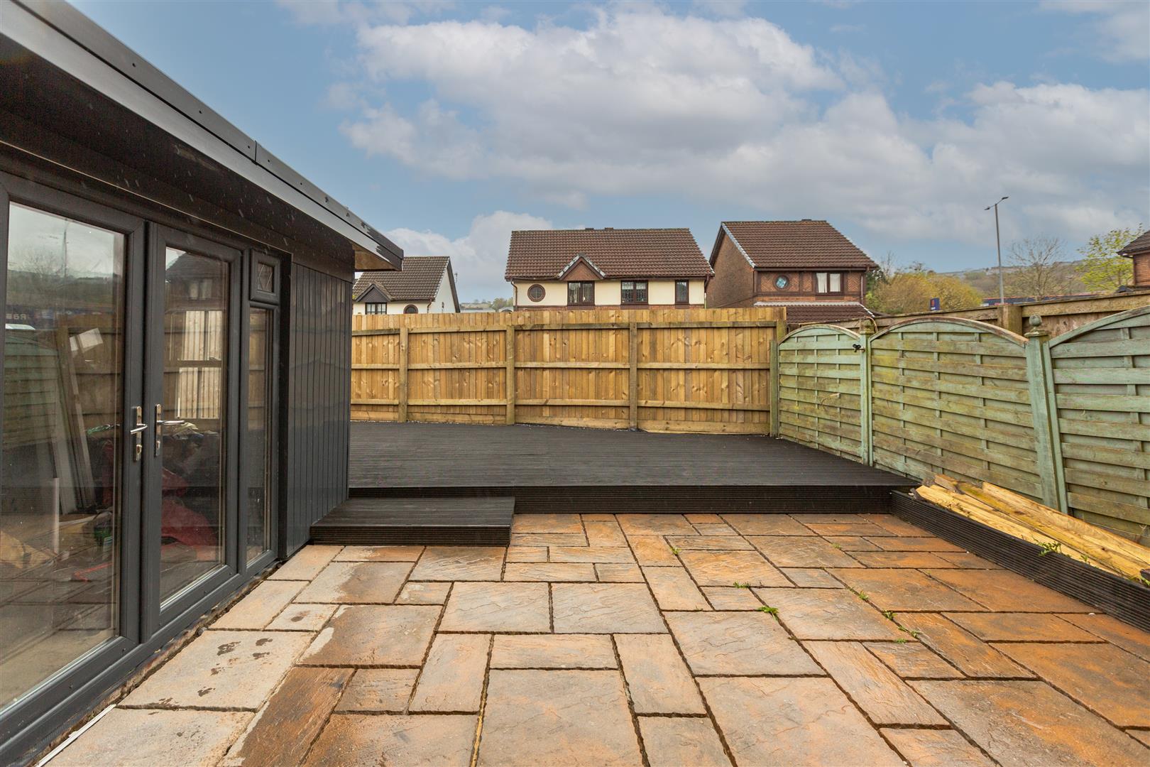 Carmarthen Road, Cwmdu, Swansea, SA5 8LL